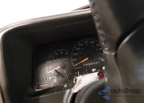 1999 GMC Suburban 1500 Slt Cmi z USA, uszkodzony, nr VIN 3GKEC16R6XG500456